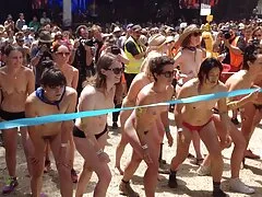 レディースリーリンは彼女の巨大なセルライトの魅力 女性 の ため の えろ