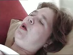 女の子は両方の穴で爆発し、終了しました 女の子 の ため エロ 動画