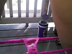 テーブルの上に自慰行為をする村の代理店 女性 の 為 の エロ 動画 無料