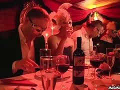 彼女は私の母が眠って、非常に幸せを見ました エロ 動画 無料 女 向け