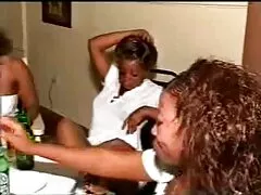 ブロンド、妻、男性の髪、黒いメガネと回数のスライダーを許可します 女性 の 為 の h な 動画